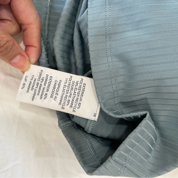 Vuori Rib Inversion Tank - Picture 9 of 9